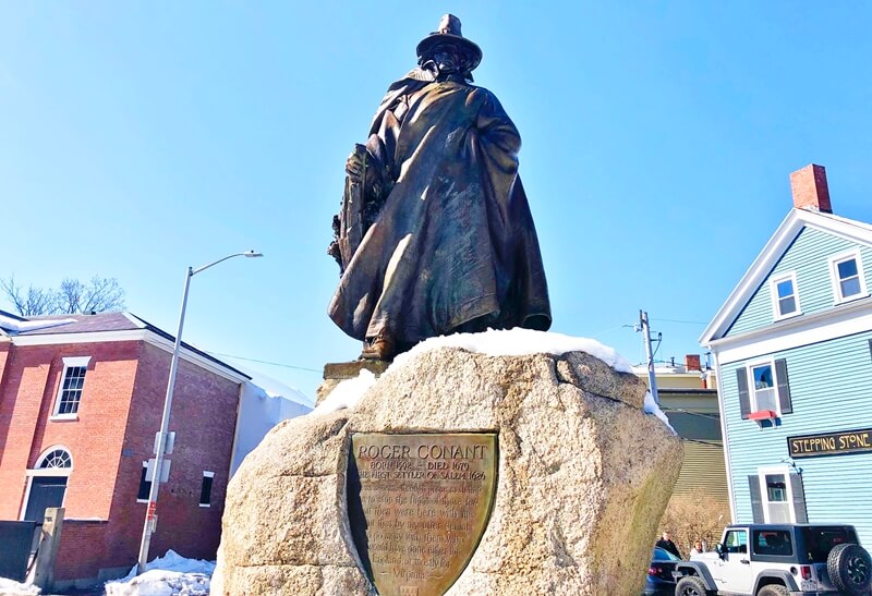 Salem Tours Statue in Salem