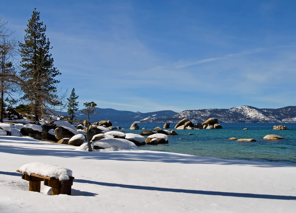 where it snows in California Lake Tahoe in winter