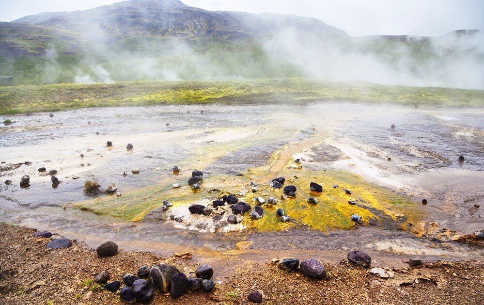 Mineral depositions in geothermal area Geysir (2)