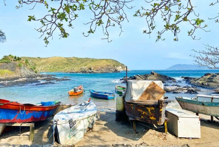 boat in cabo frio near arraial