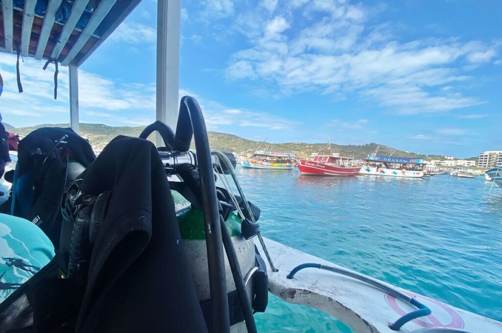 things to do in cabo frio diving in arraial do cabo