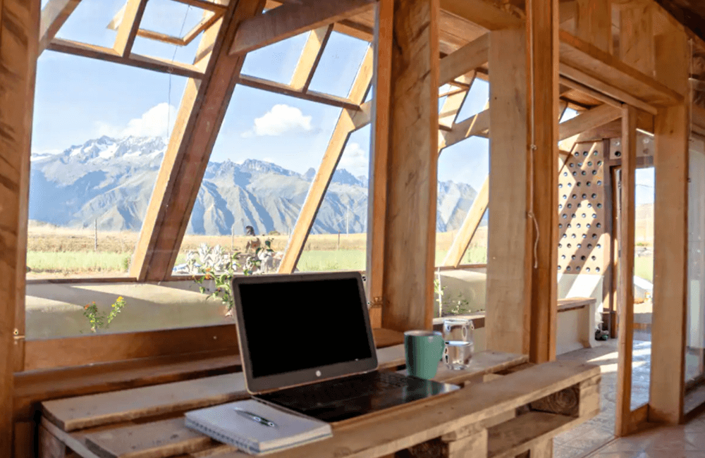 Airbnbs in Peru Casa ecológica con vista a los glaciares andinos