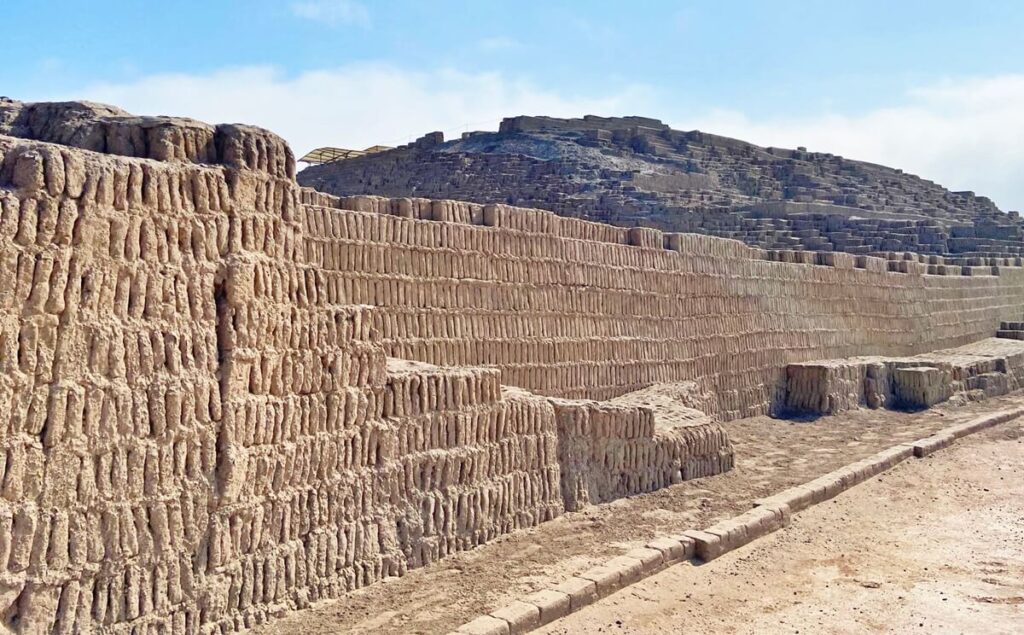 is lima worth visiting Huaca Pucllana