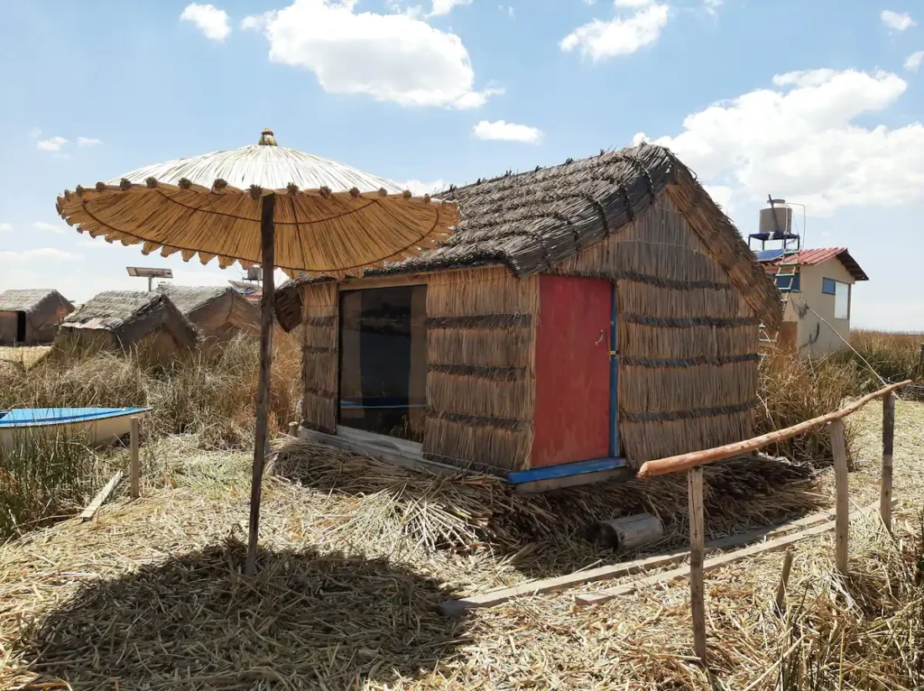 Airbnbs in Peru Uros Titicaca Sleep