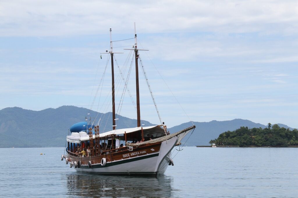 things to do in Ilha Grande boat tour in Ilha Grande
