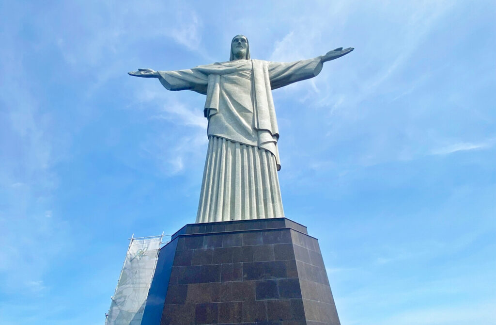 Rio de Janeiro travel tips for Christ the Redemeer