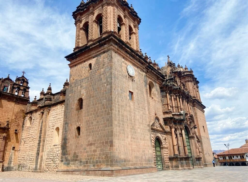 Things to Do in Cusco Iglesia-De-La-Compania-De-Jesus-cusco
