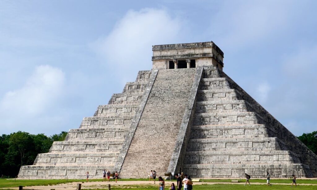 what is Mexico known for chichen itza 2 mexico