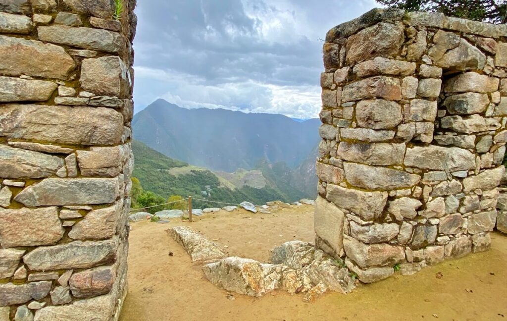 sun gate at short inca trail