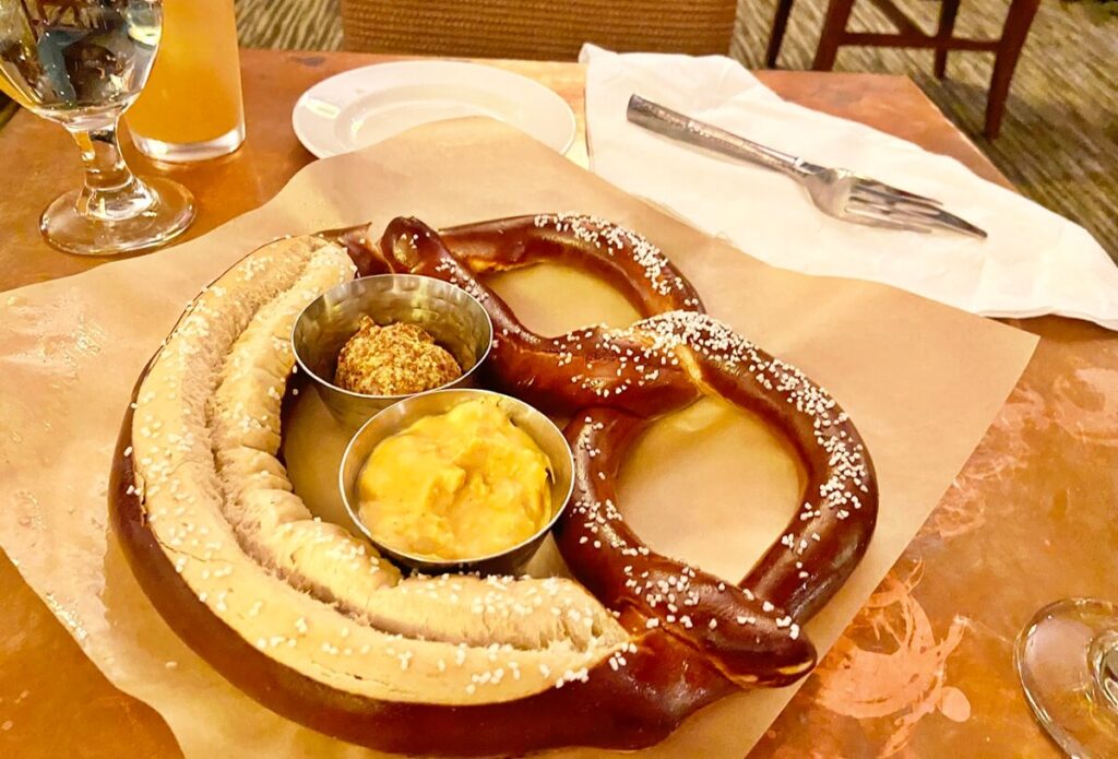 2 Days In Yosemite Itinerary food at the Ahwahnee