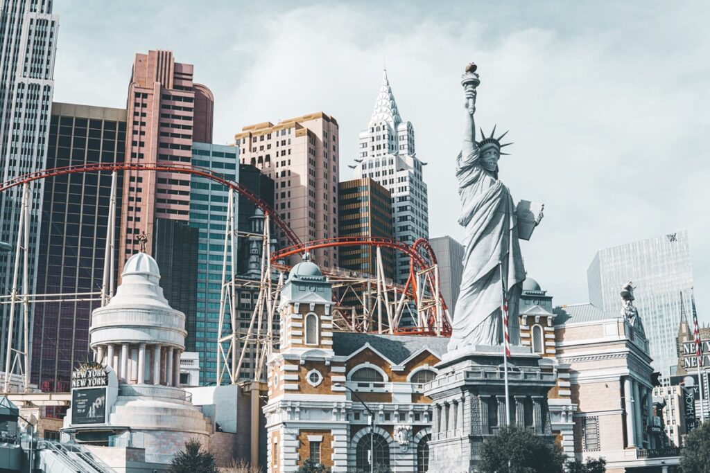 girls' trip to Las Vegas new york in vegas