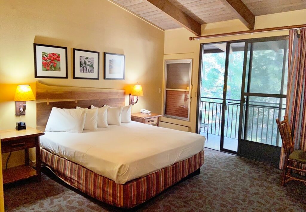 room at yosemite lodge