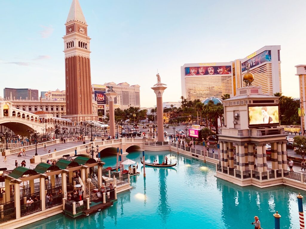 girls' trip to Las Vegas venetian hotel in las vegas