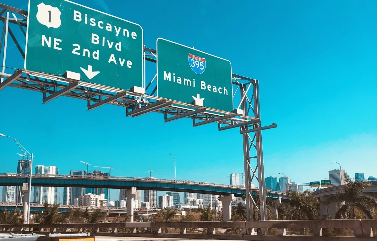 is miami worth visiting miami sign