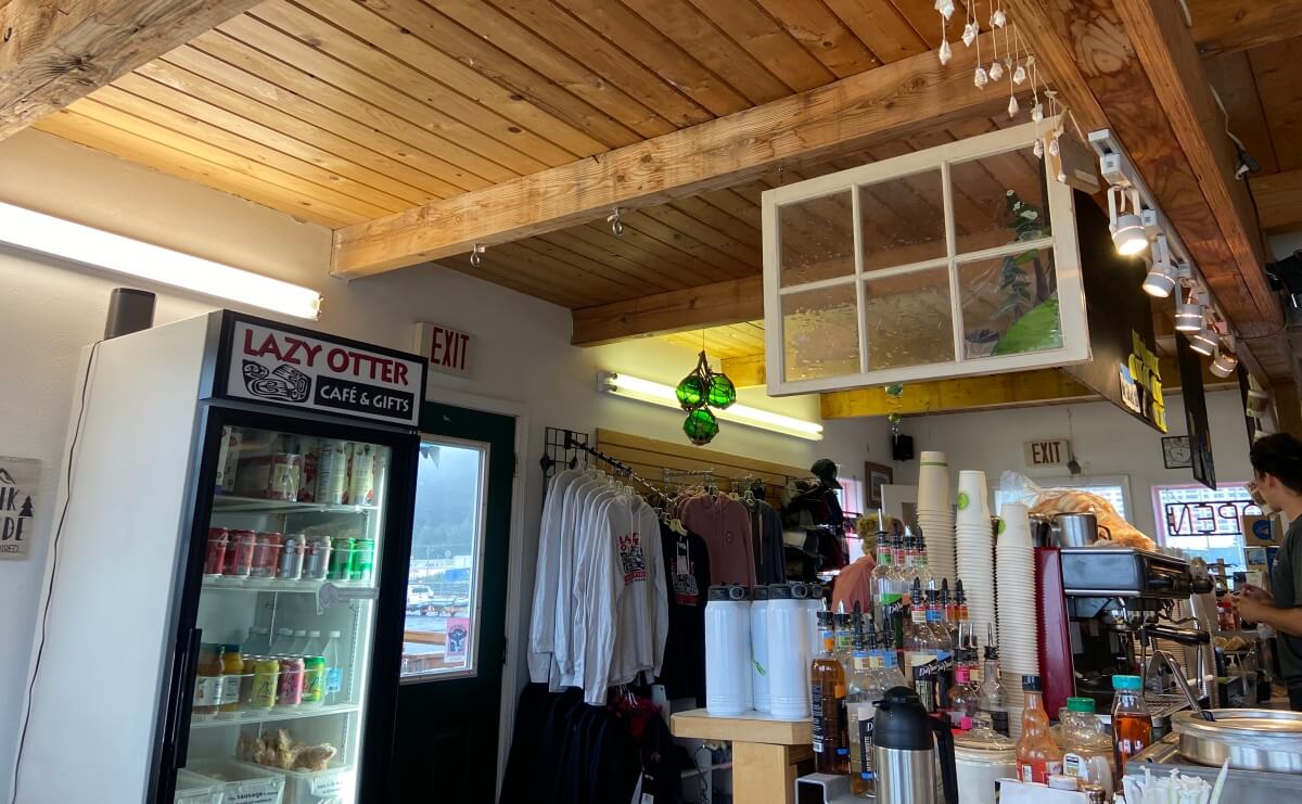 lazy otter cafe in whittier alaska