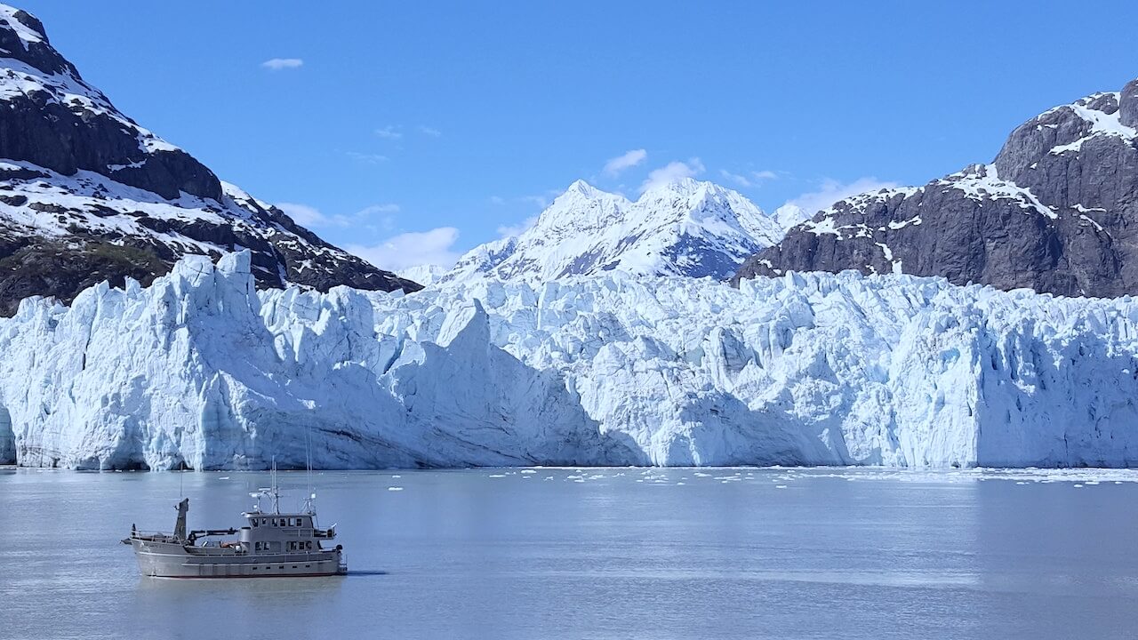 Excursions in Alaska best Alaska tours glacier in alaska