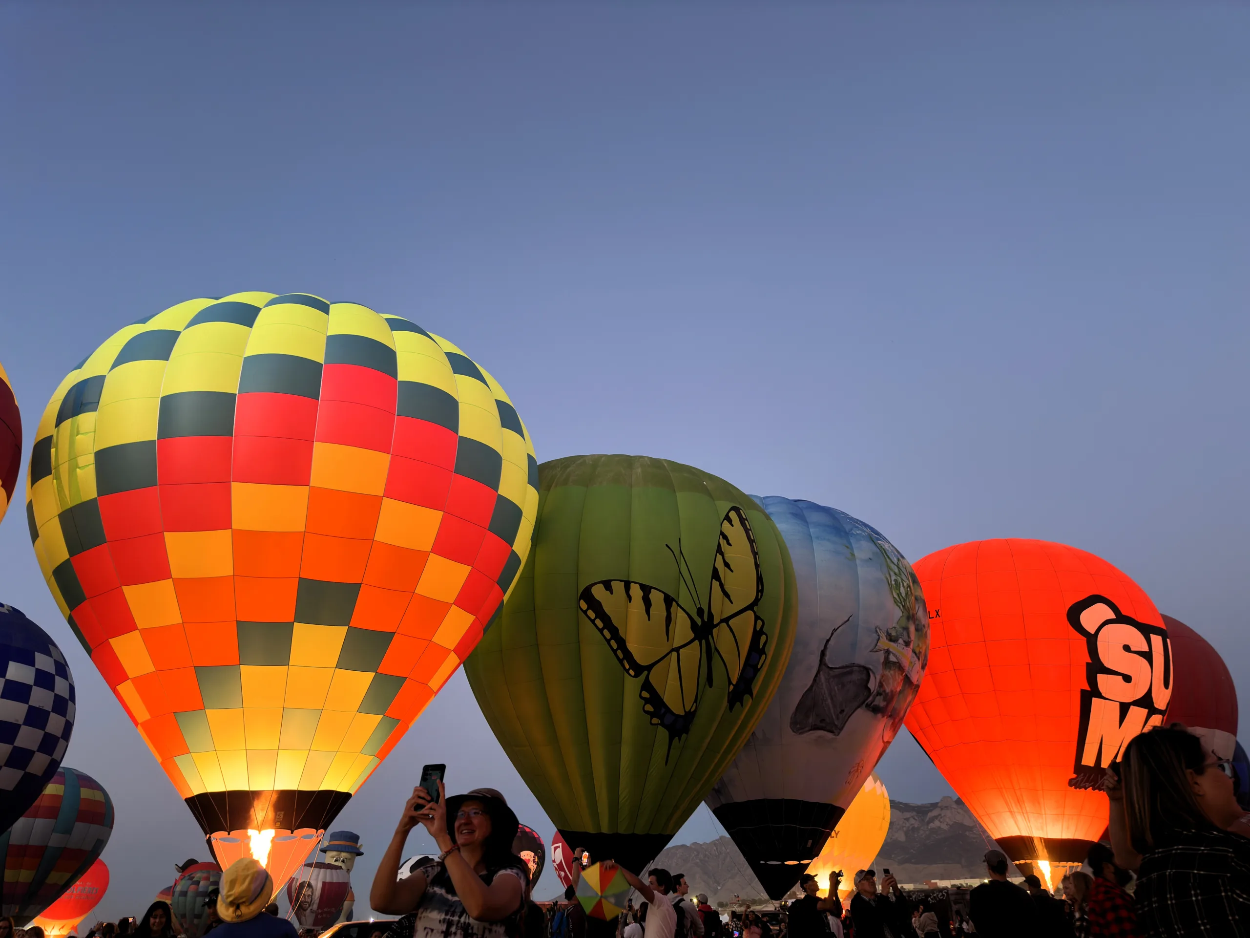 Albuquerque Balloon Fiesta seeing-new-mexico-balloon-festival-guide